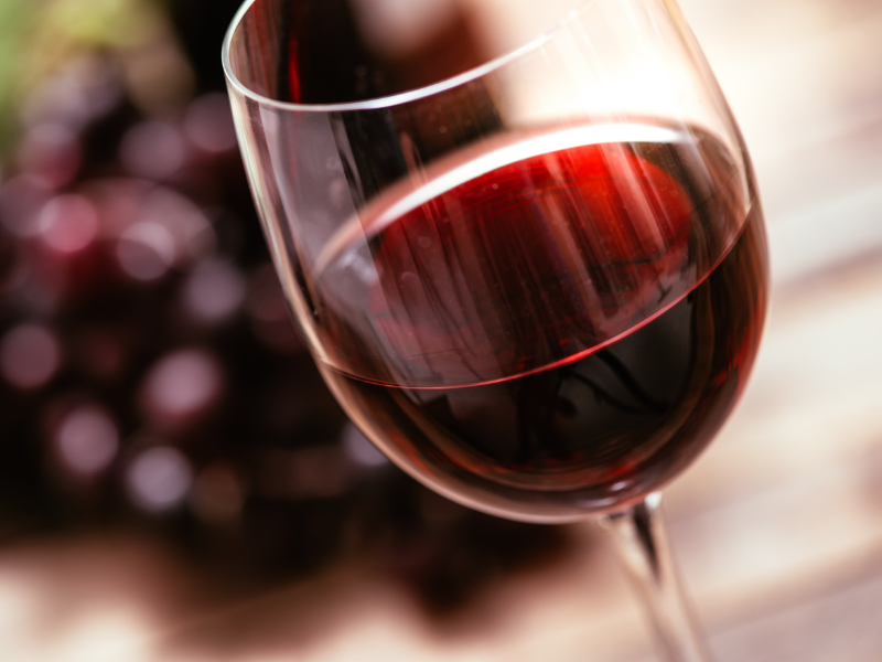 כוס יין אדום - המלצות של דפי כתום